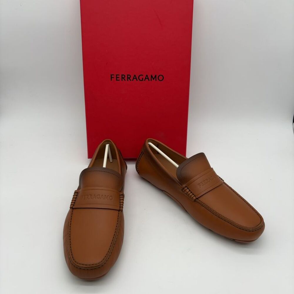 Ferragamo Flexi Leather Loafer